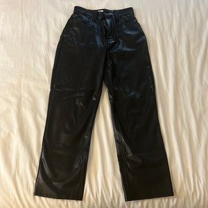 Black Abercrombie curve love ankle straight faux leather pants